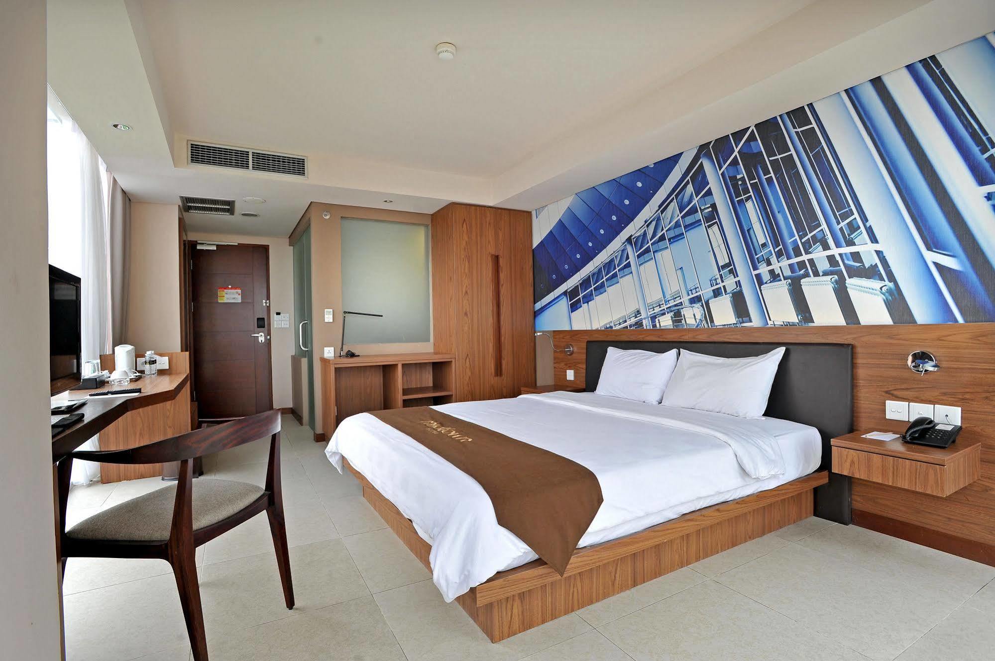 Hotel Midtown 3*